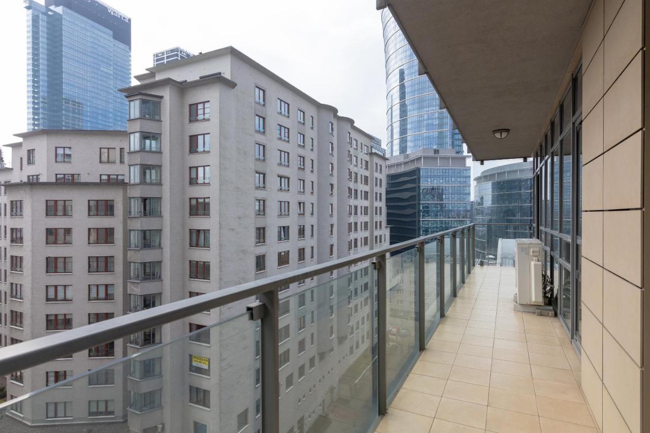 Grzybowska Platinum Apartment Tower A Varsóvia Exterior foto