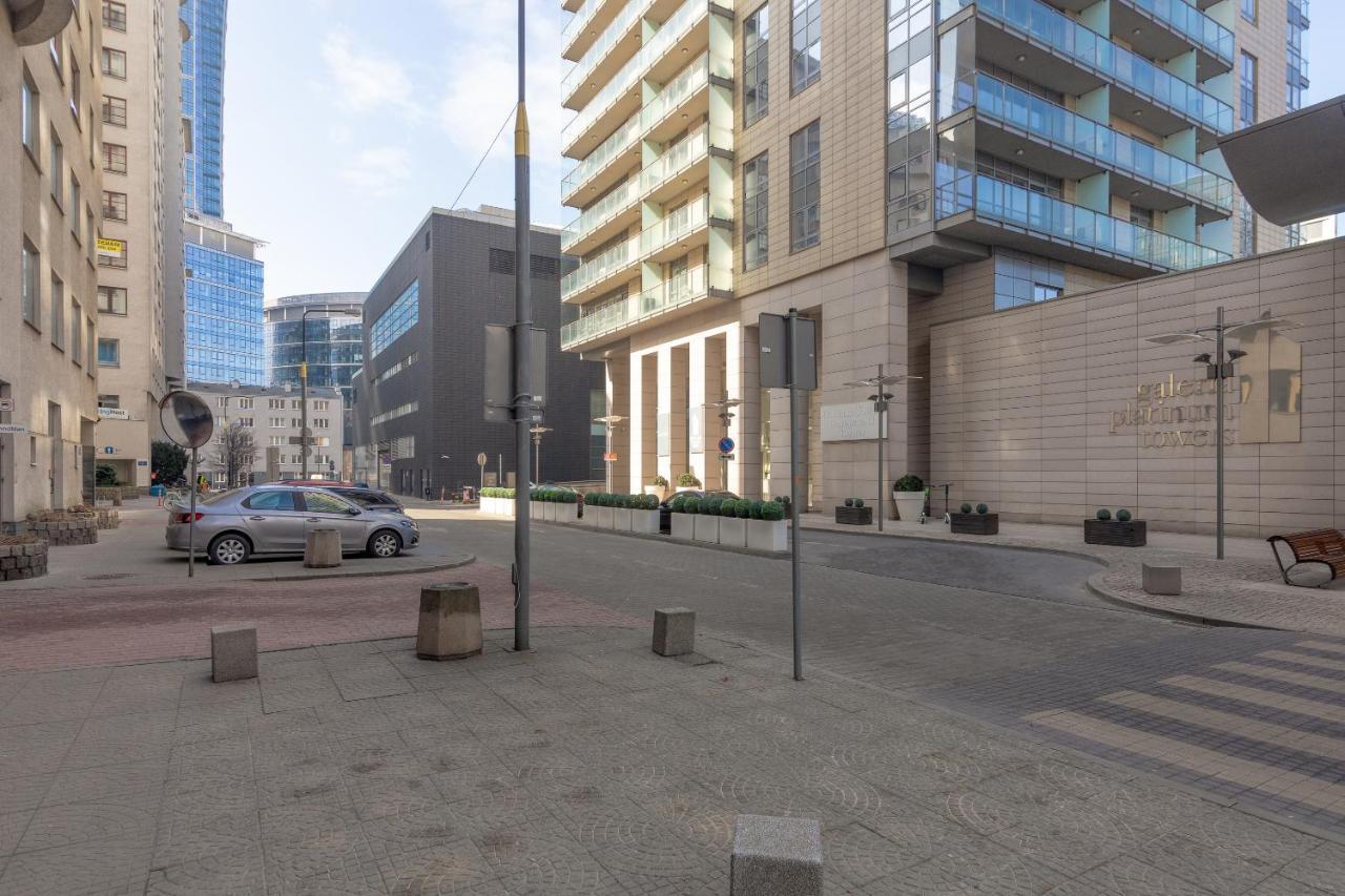 Grzybowska Platinum Apartment Tower A Varsóvia Exterior foto